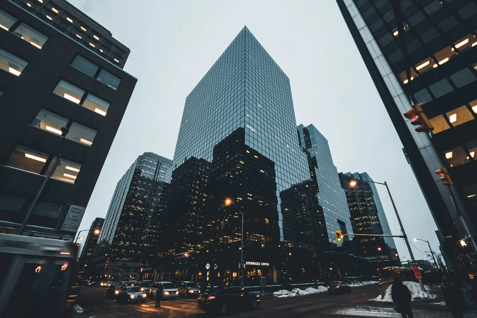 Why High-Rise Building Managers Need Compliance Software in the UK