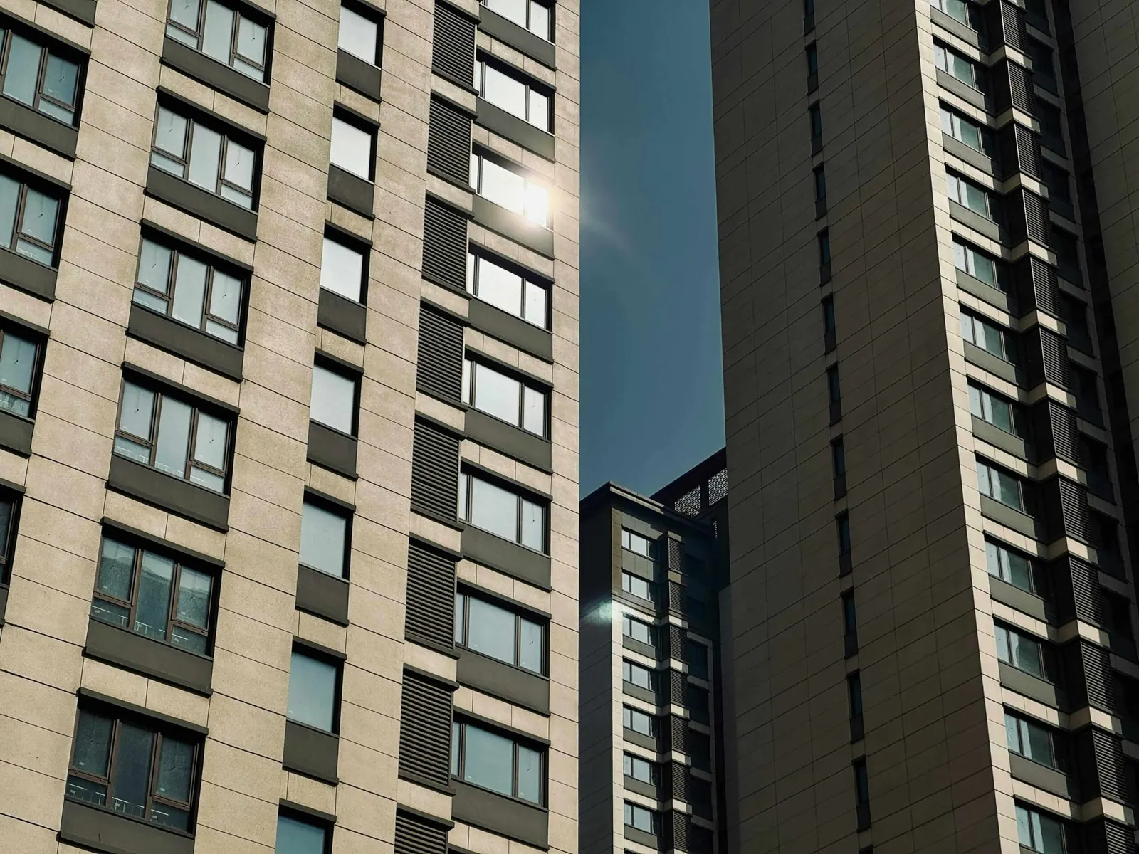 What are higher-risk buildings? The 18-metre rule explained
